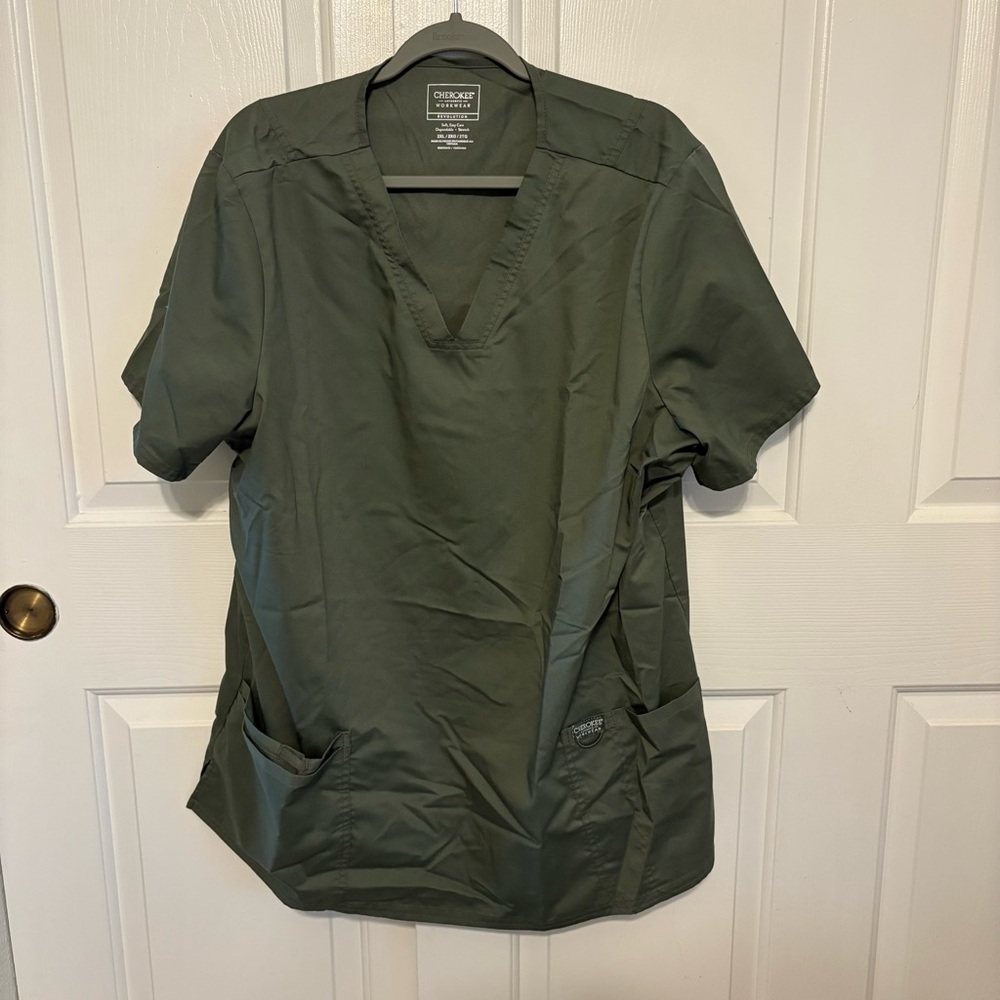 Cherokee Green women’s scrub top